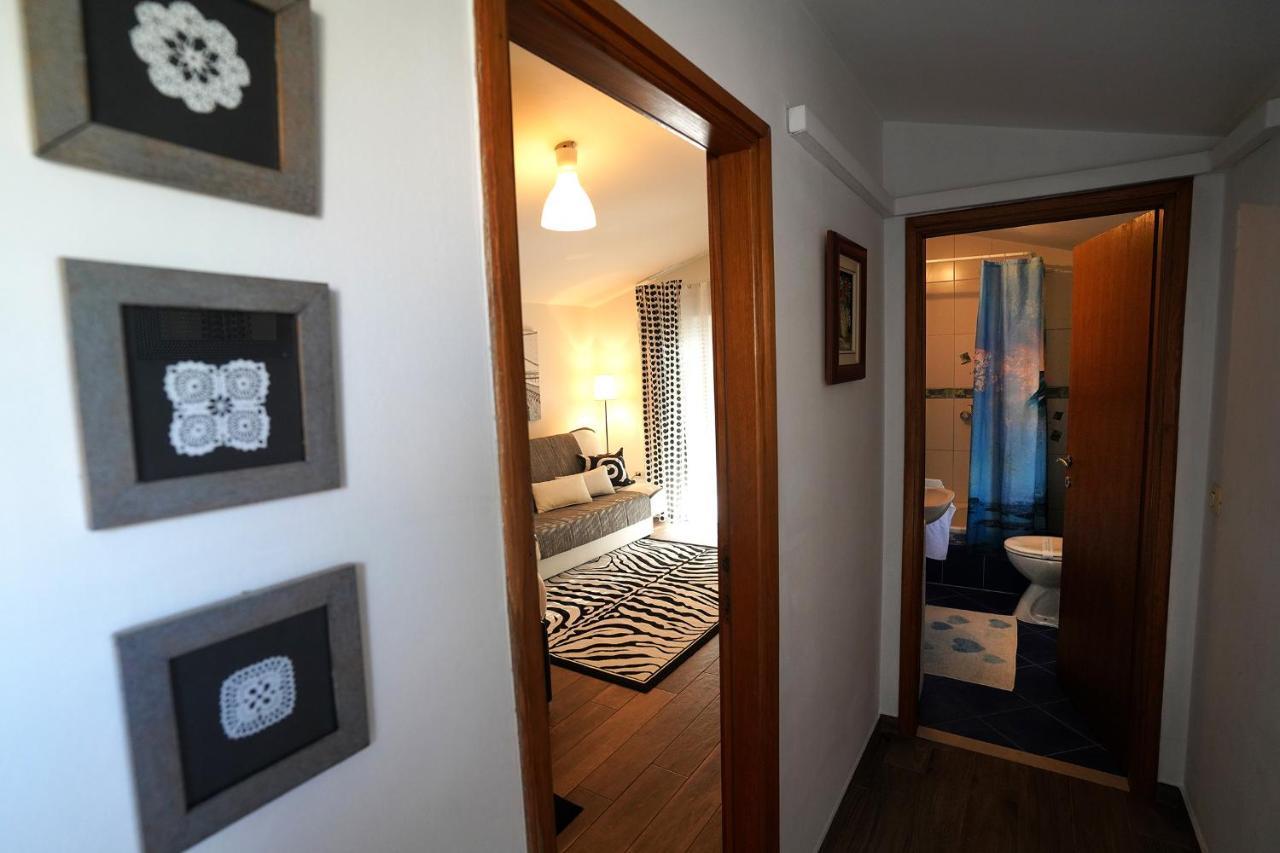 Villa Tago With Heated New Pool Kaštela Extérieur photo