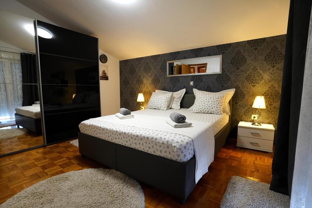 Villa Tago With Heated New Pool Kaštela Extérieur photo