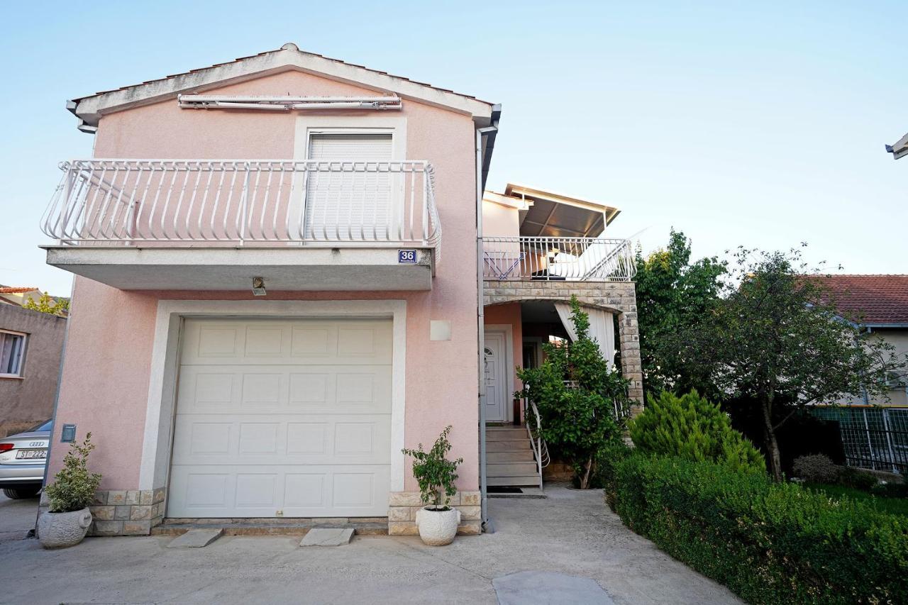 Villa Tago With Heated New Pool Kaštela Extérieur photo